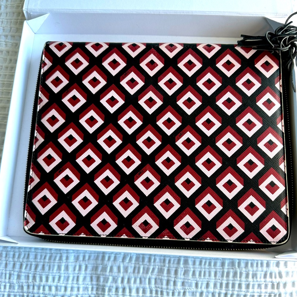 Ipad cover DVF